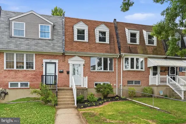 889 Oxford Ave, Phoenixville