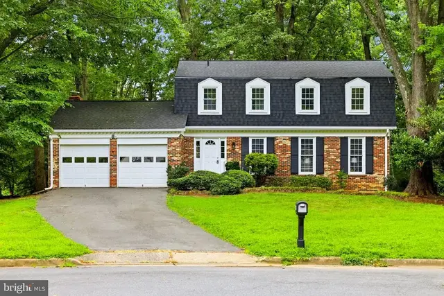 9811 Vertain Ct, Fairfax