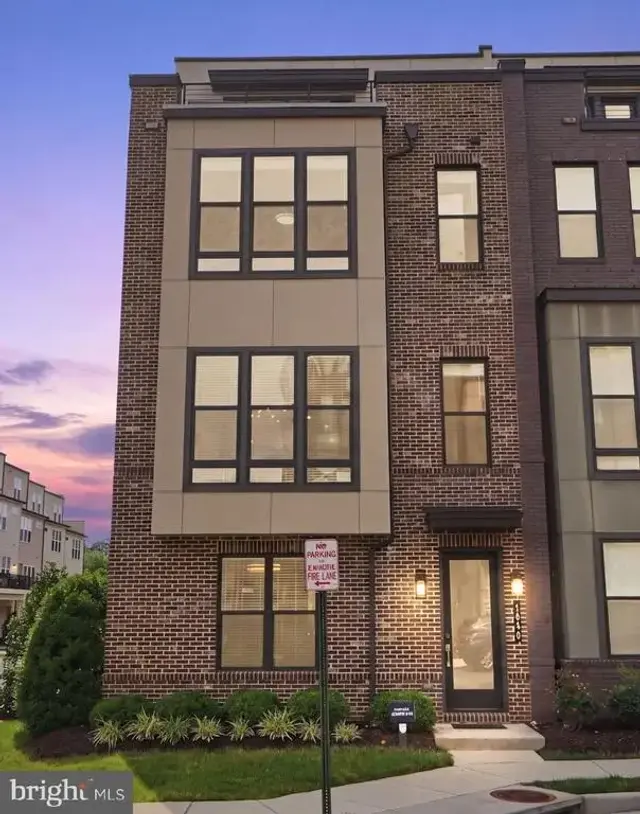 14339 Beckett Glen Cir, Chantilly