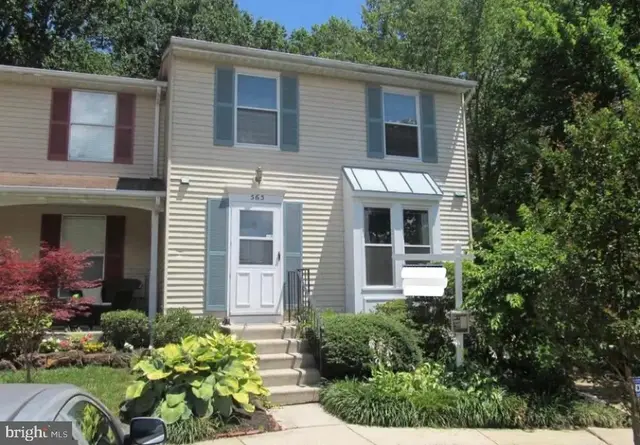 565 Bay Dale Ct, Arnold