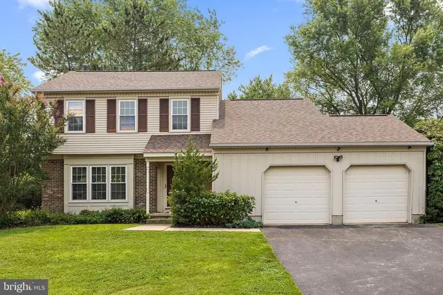 8 Signal Hill Dr, Hockessin