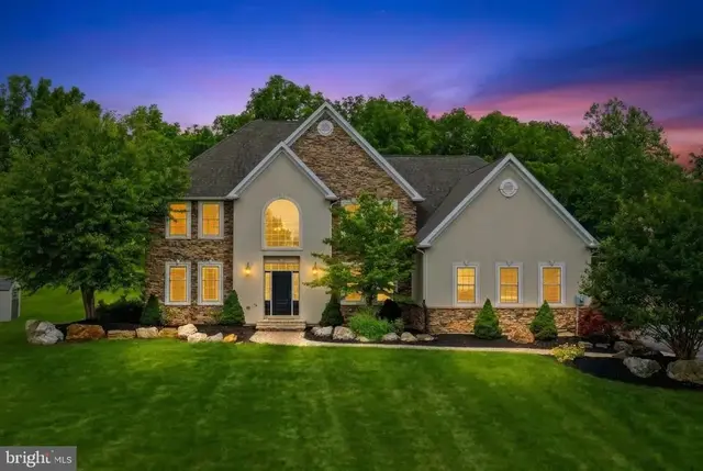 55 Island Ct, Easton