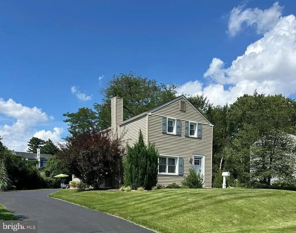 217 Lyster Rd, ORELAND