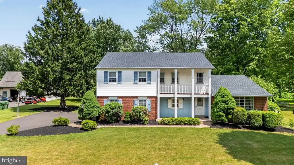 840 Wright Dr, AMBLER