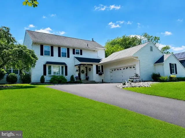 22 W Norton Dr, Churchville