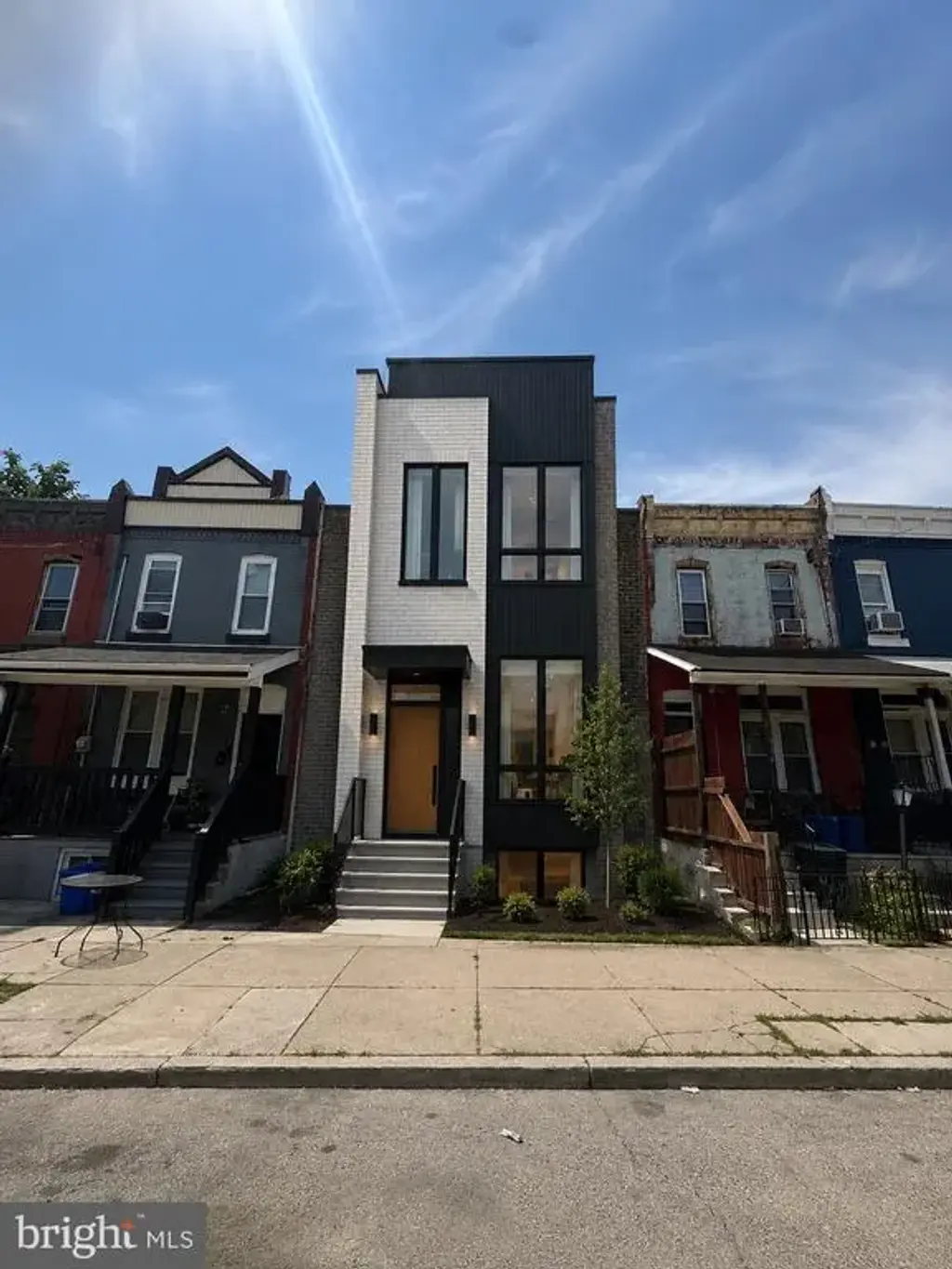 927 N 43rd St, PHILADELPHIA