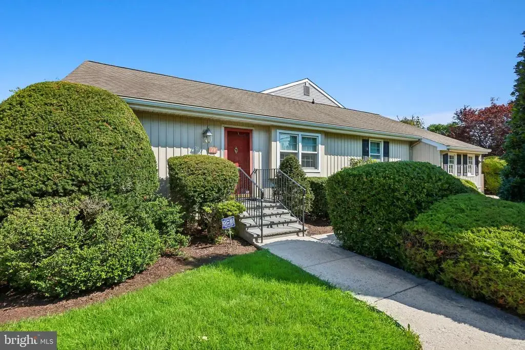 635 E Main St #20, MOORESTOWN