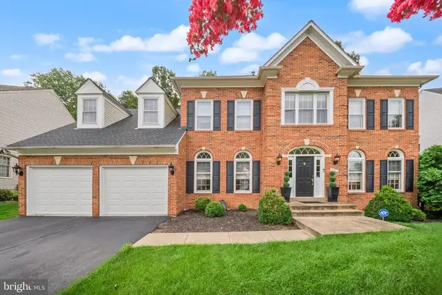 5667 Lonesome Dove Ct, Clifton