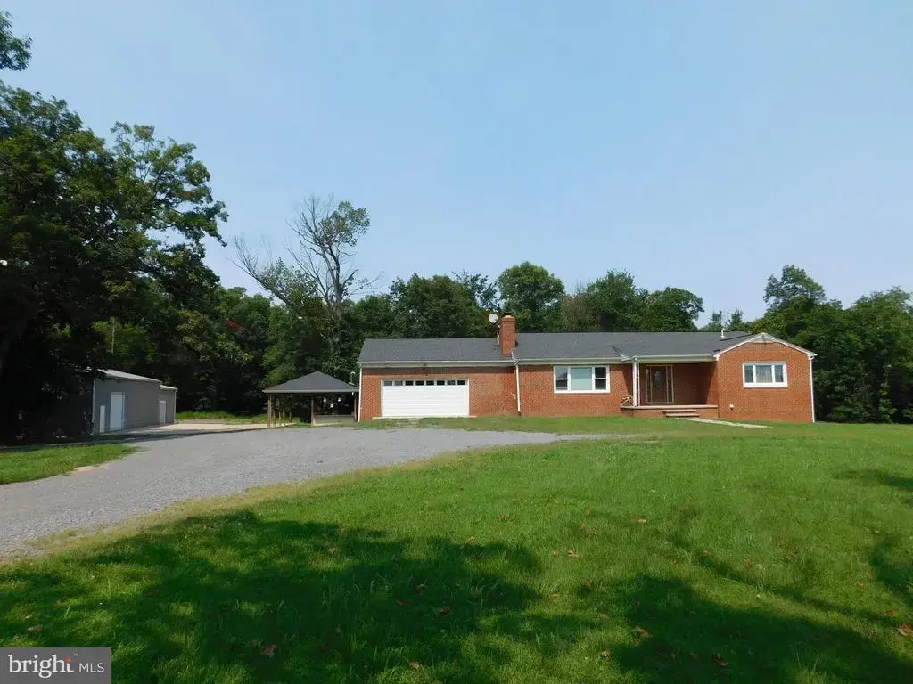 43160 Evans Pond Rd, LEESBURG