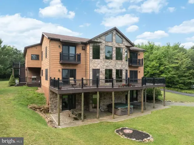 160 Ferne Ridge Ln, Spring Mills