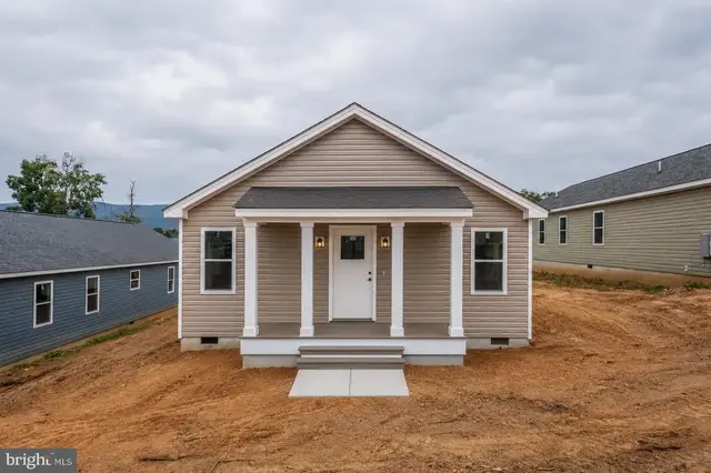 391 Trenton Ave., Shenandoah