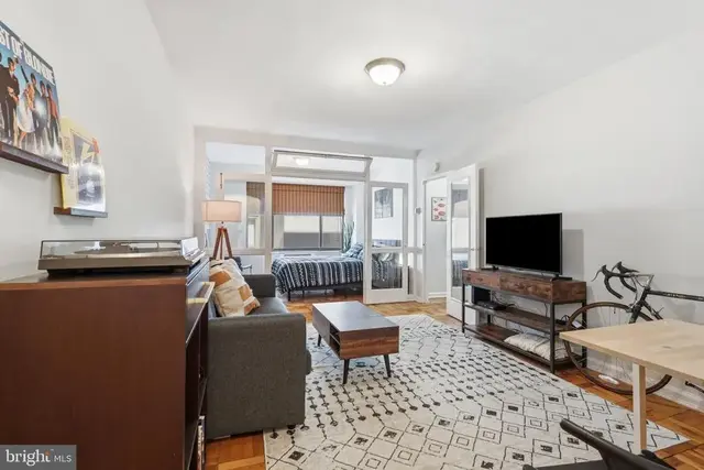 1 Scott Cir Nw #616, Washington