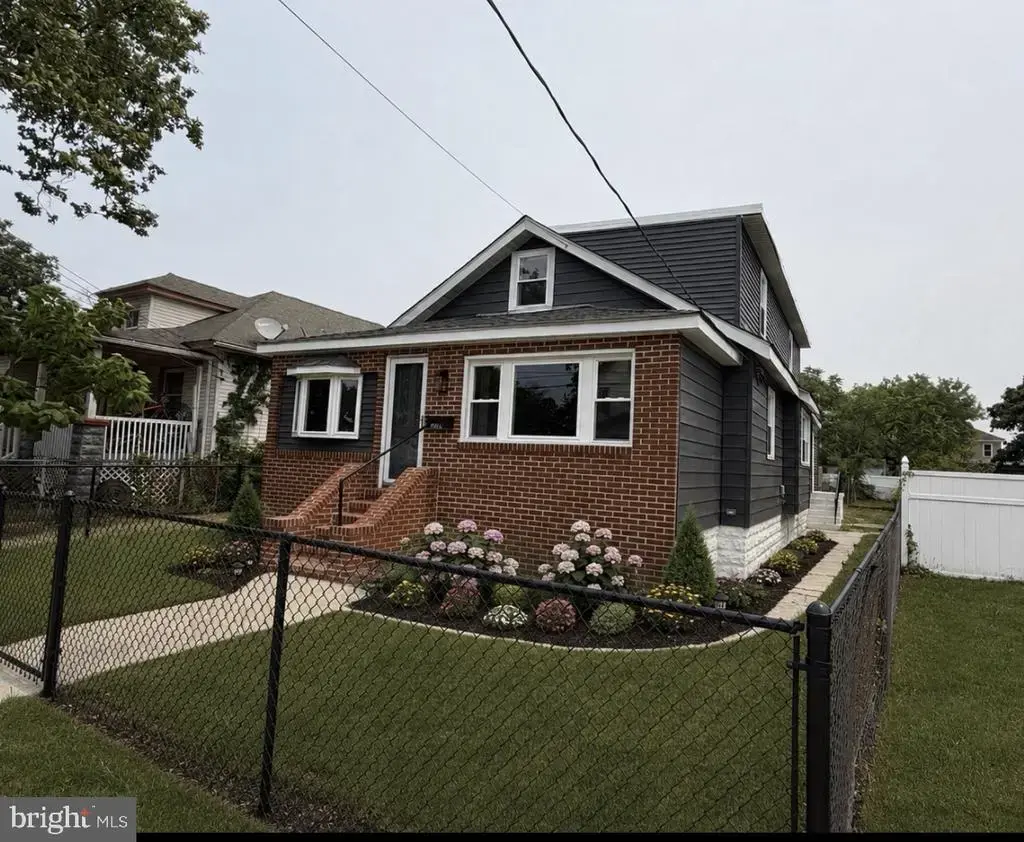 220 N First St, PLEASANTVILLE
