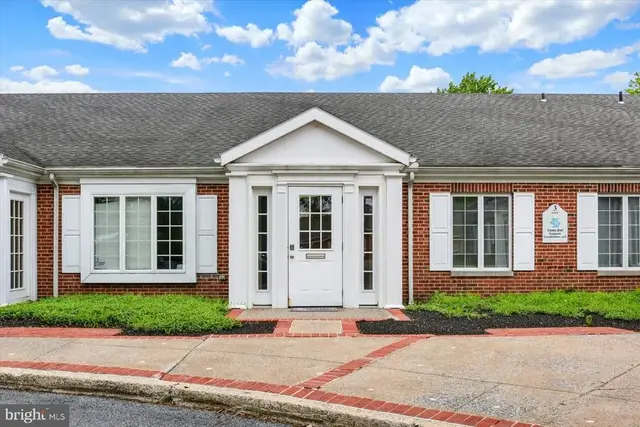 2213 Forest Hills Dr #3, Harrisburg
