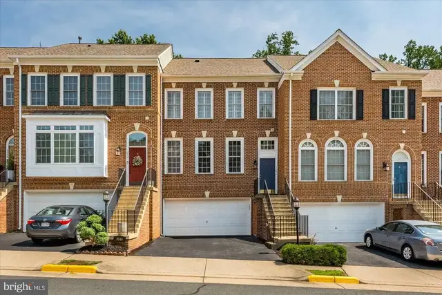 5642 Governors Pond Cir, Alexandria