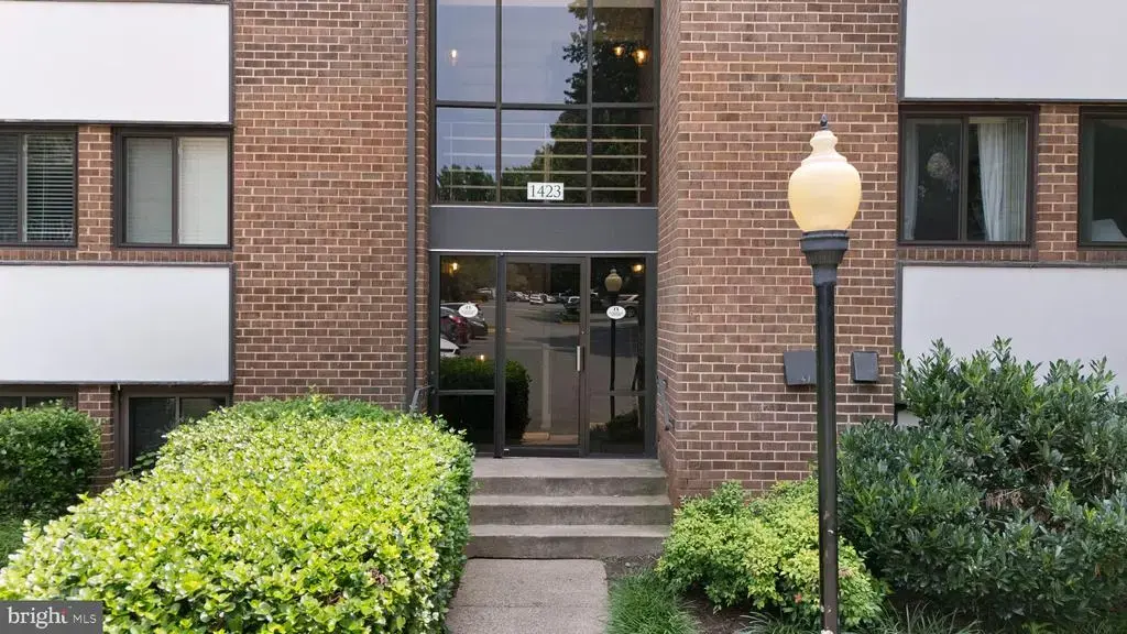 1423 Northgate Sq #23/21c, RESTON