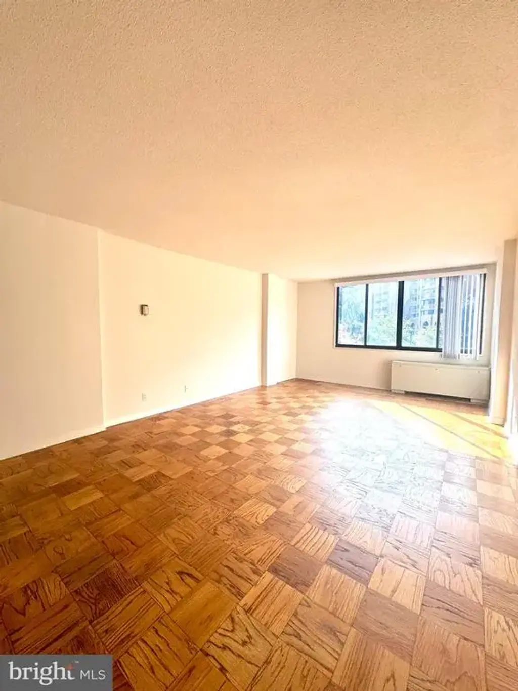 2201 L St Nw #205, WASHINGTON