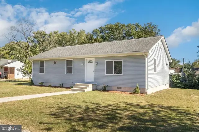 813 Price Rd, Salisbury