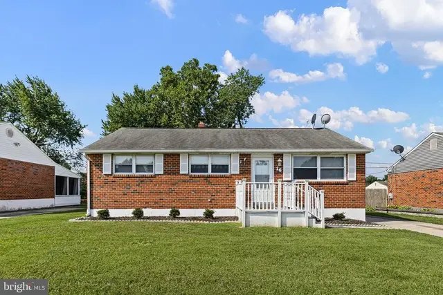 16 Ivy Ln, New Castle