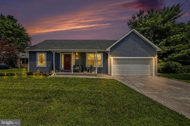 301 W Myrtle St, Littlestown