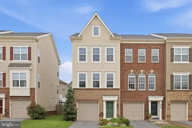 6086 Forum Sq, Frederick