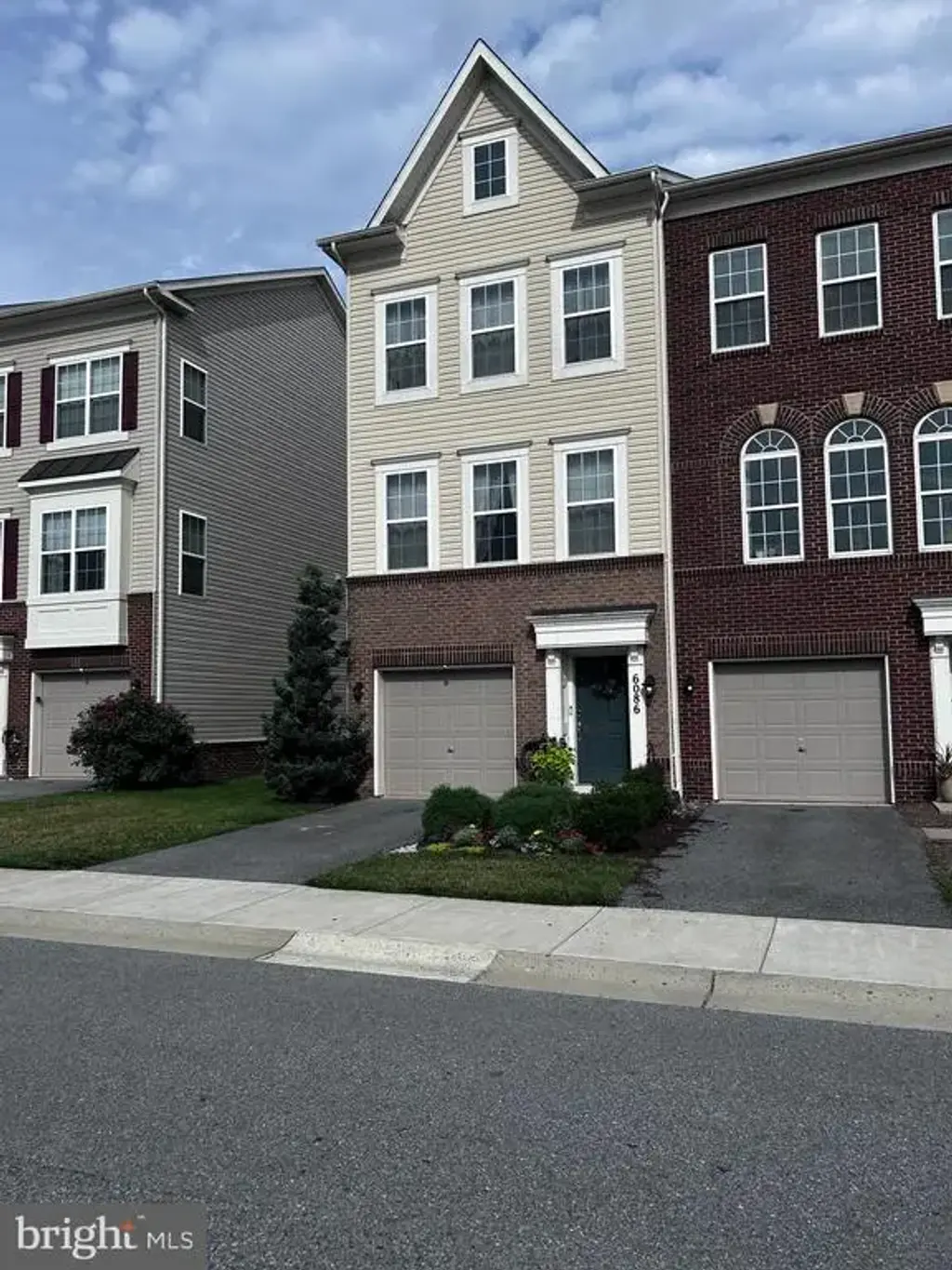6086 Forum Sq, FREDERICK