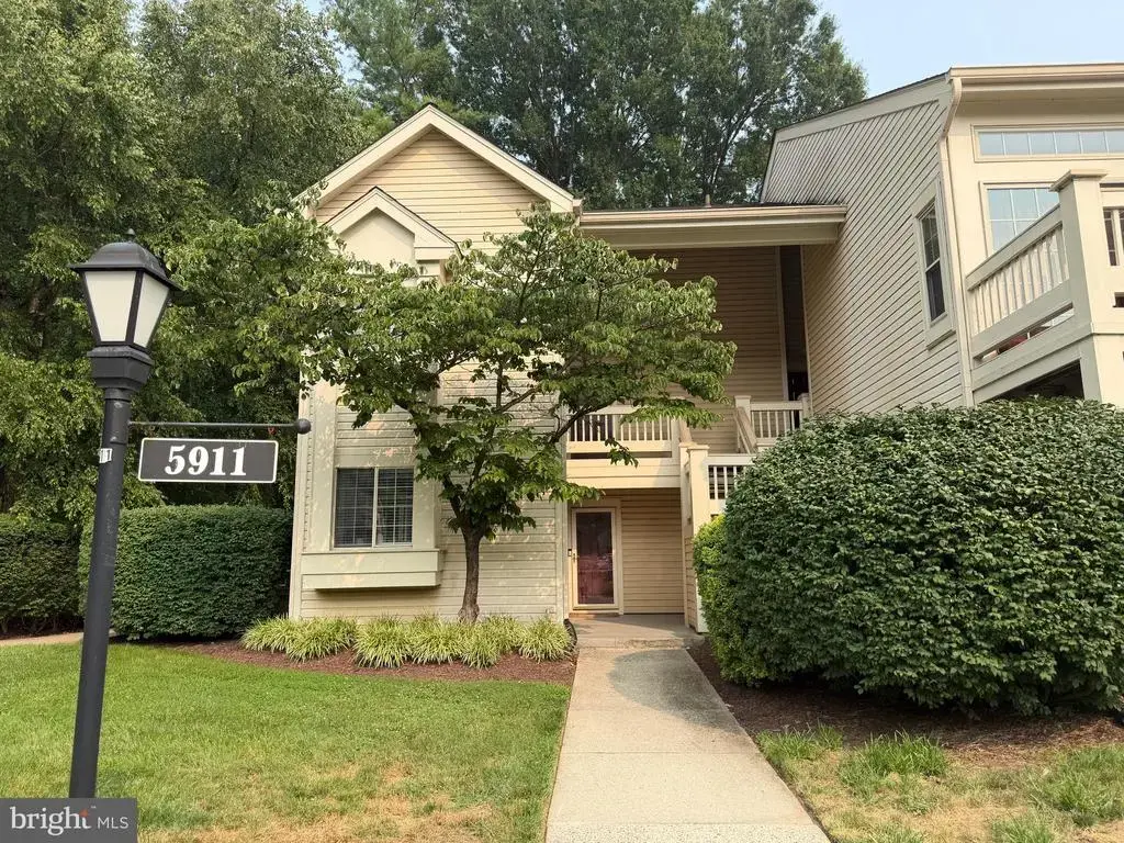 5911 Barbados Pl #202, NORTH BETHESDA