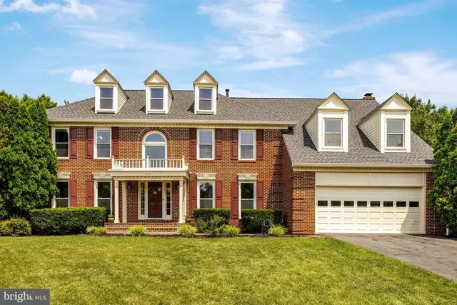 1502 Snowflake Ct, Herndon