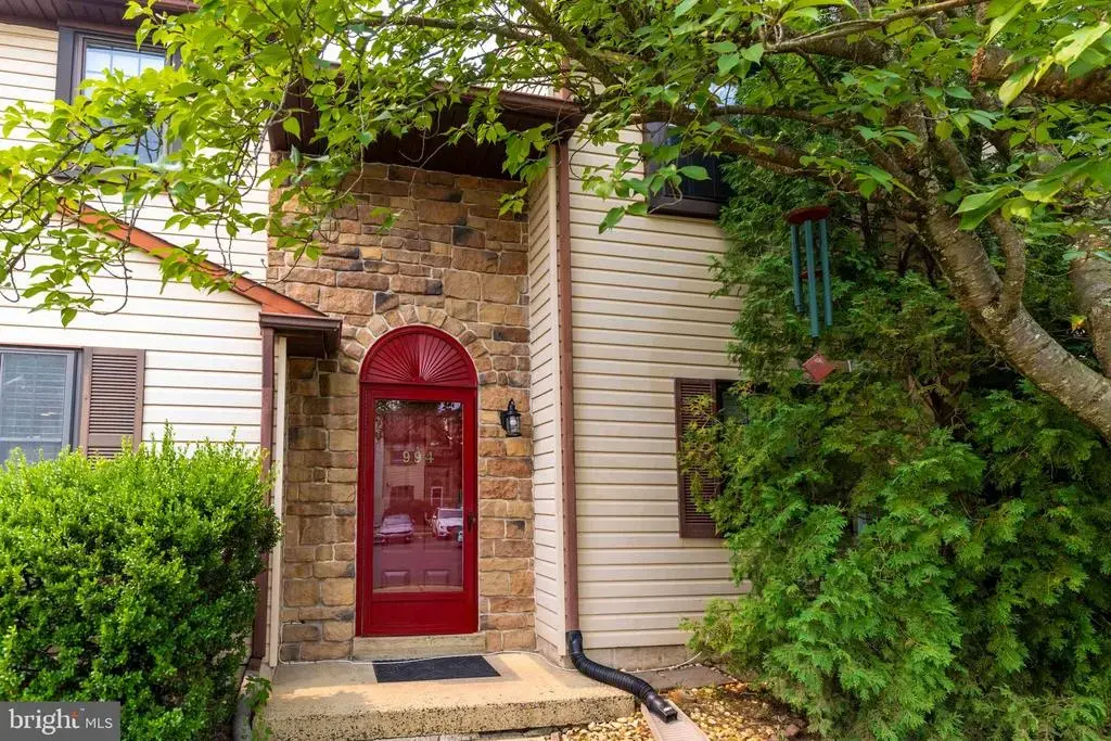 994 Bancroft Pl, WARMINSTER