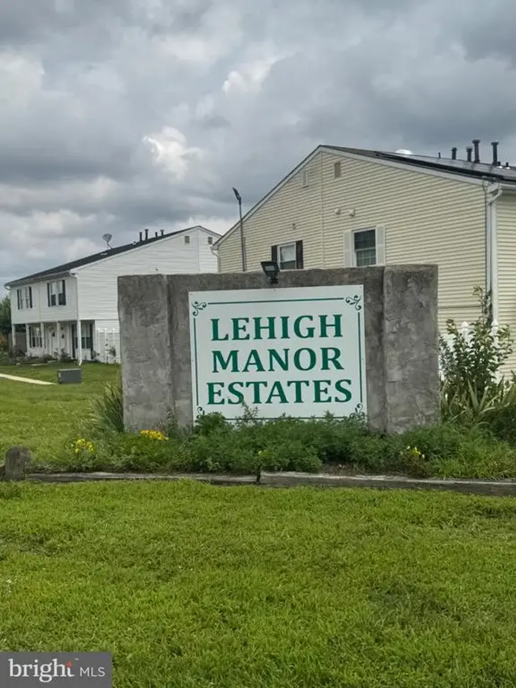 26 Locust Ct, SICKLERVILLE