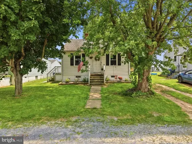 321 2nd Ave, Timberville