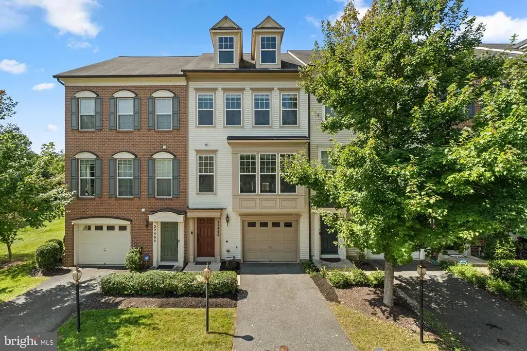 22466 Glenbow Way, CLARKSBURG