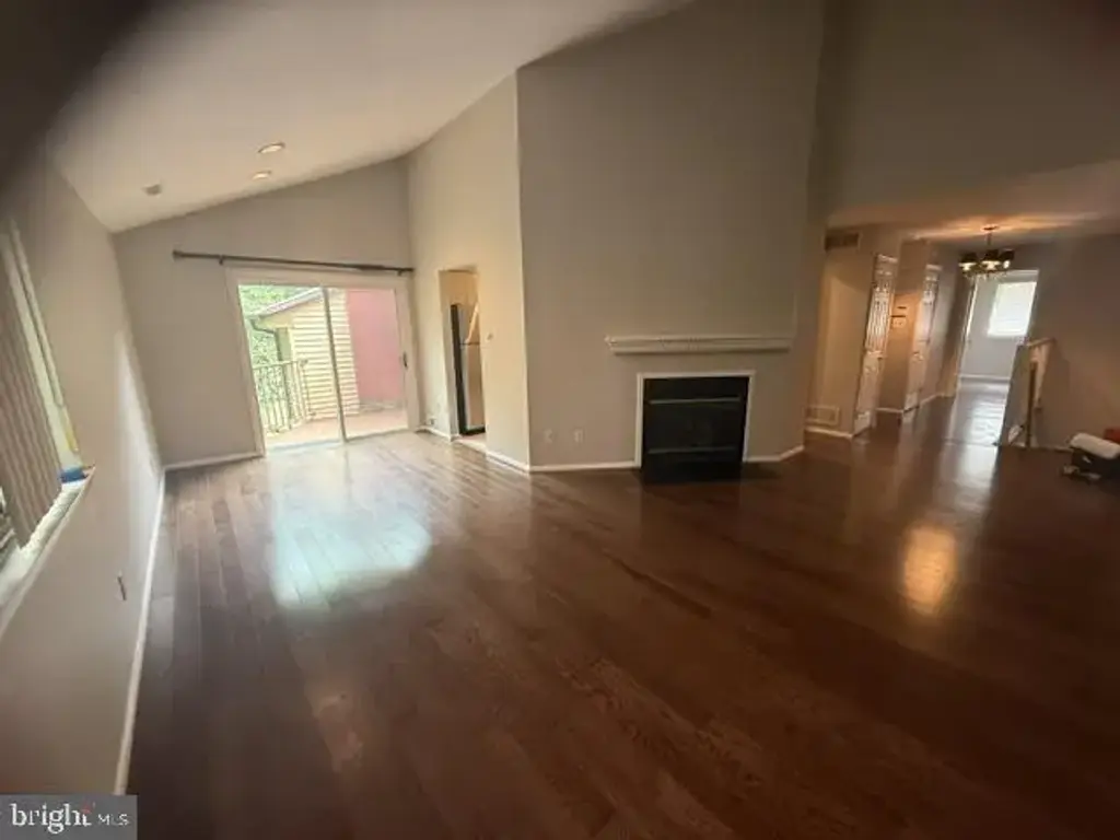 106-b Cypress Point Cir, MOUNT LAUREL