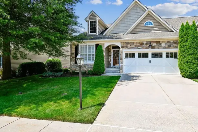 2407 Grand Oaks Ct #28, Abingdon