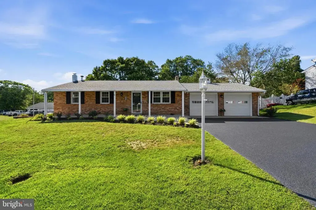 12182 Cavalier Dr, DUNKIRK