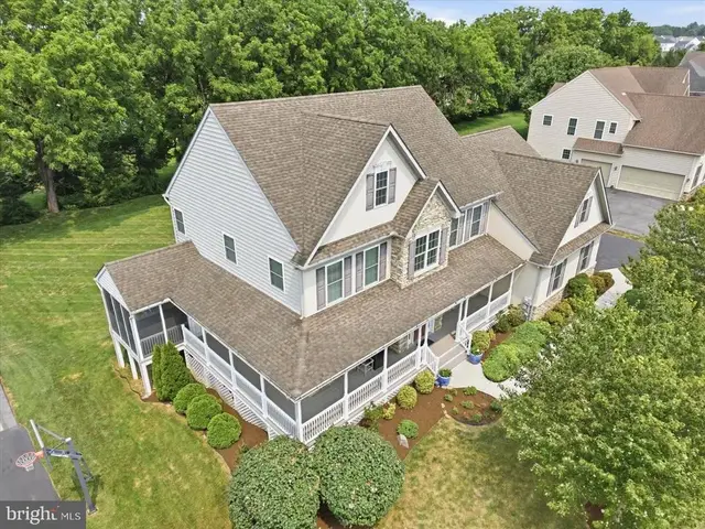379 Ecker Dr, Lititz