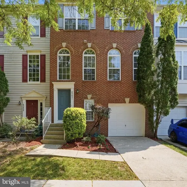 43451 Laidlow St, Chantilly