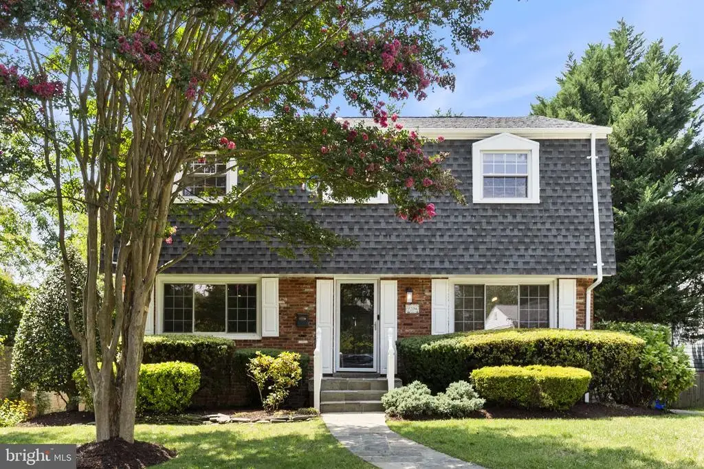 9204 Villa Dr, BETHESDA