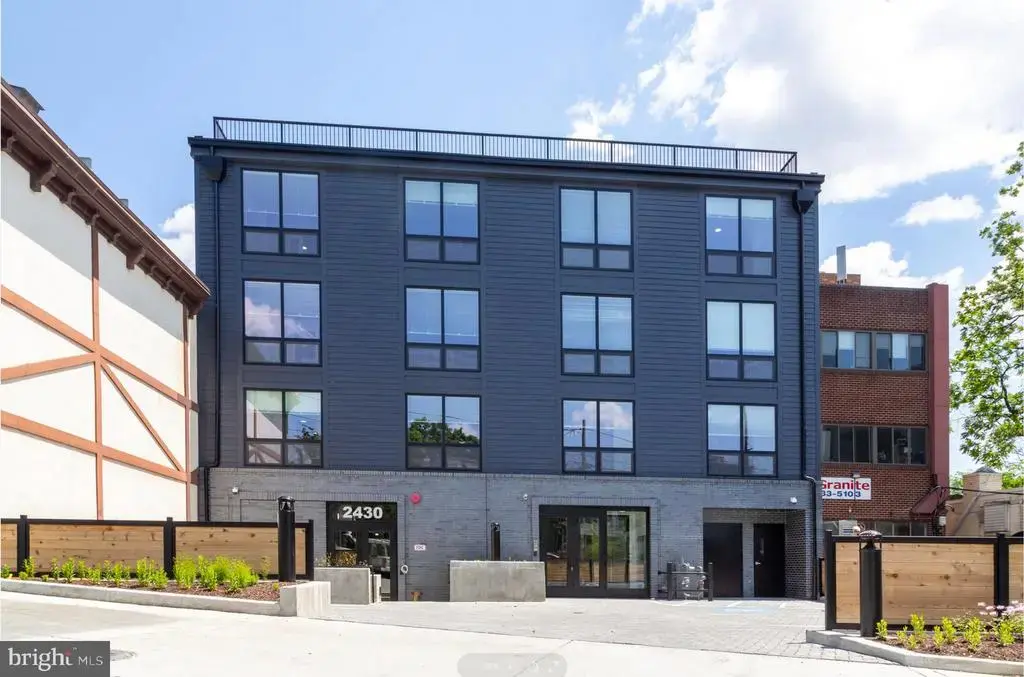 2415 37th St Nw #205, WASHINGTON