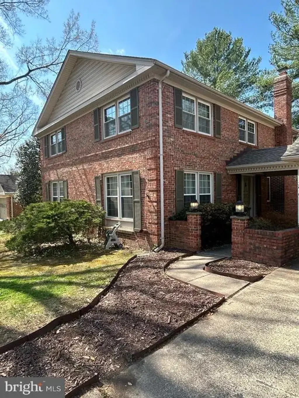3816 Ridgelea Dr, FAIRFAX