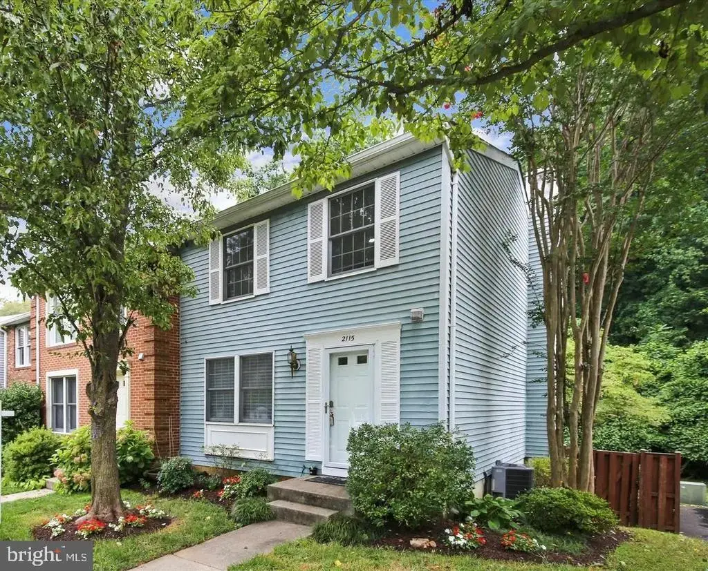 2115 Preston Square Ct, FALLS CHURCH