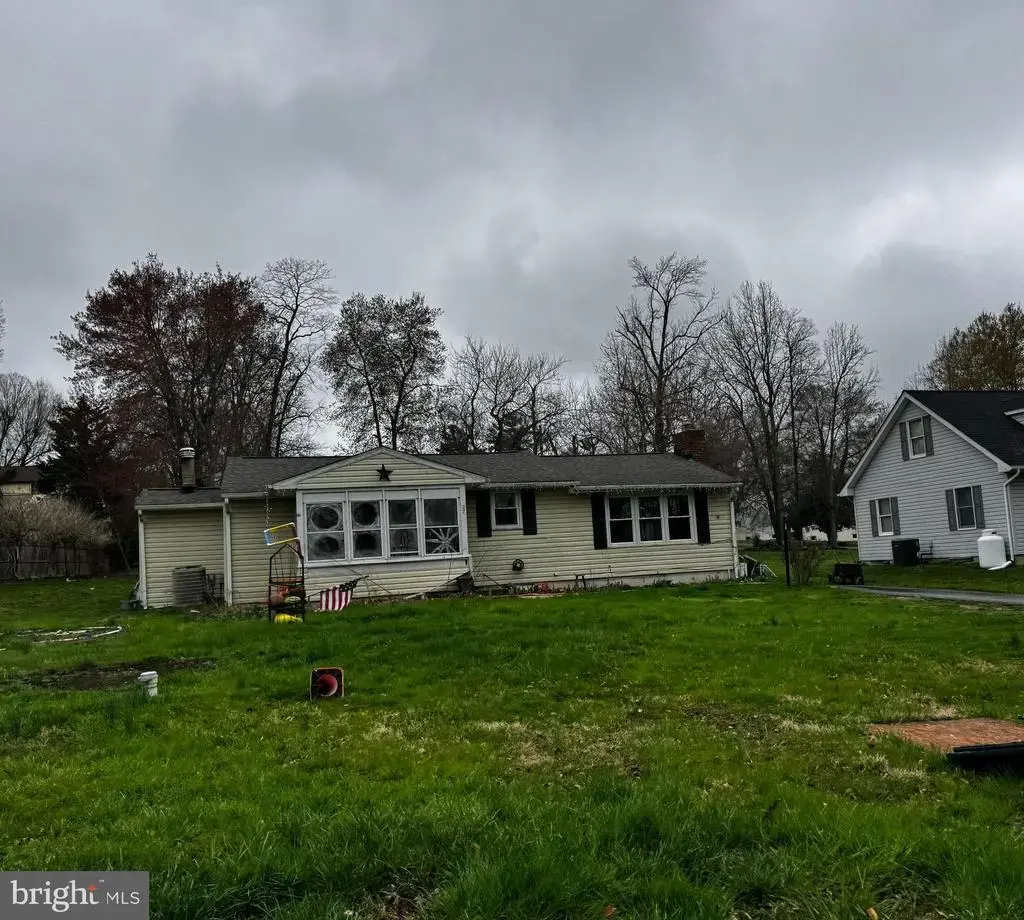 27 1st Ave, ELKTON