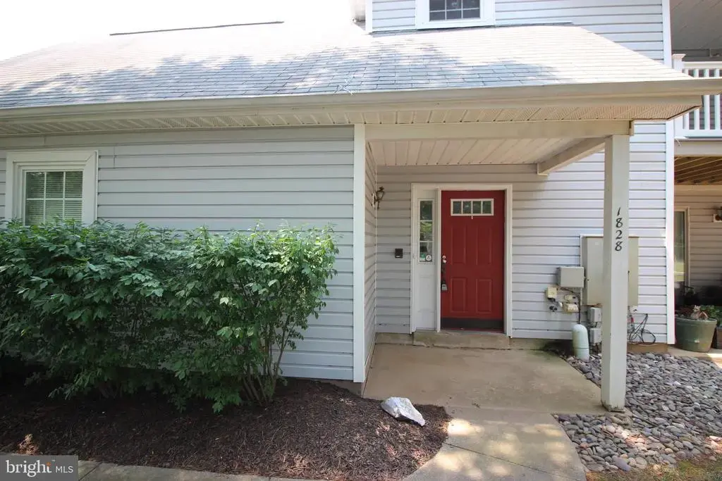 1828 Grand Blvd #28, WARRINGTON