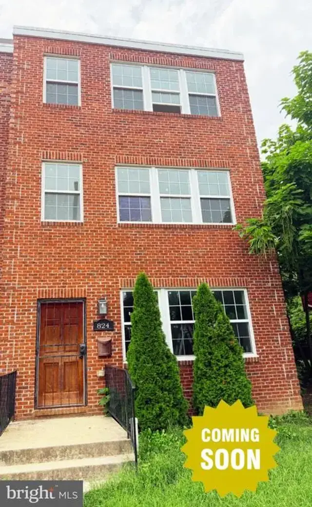 824 Eastern Ave Ne, Washington