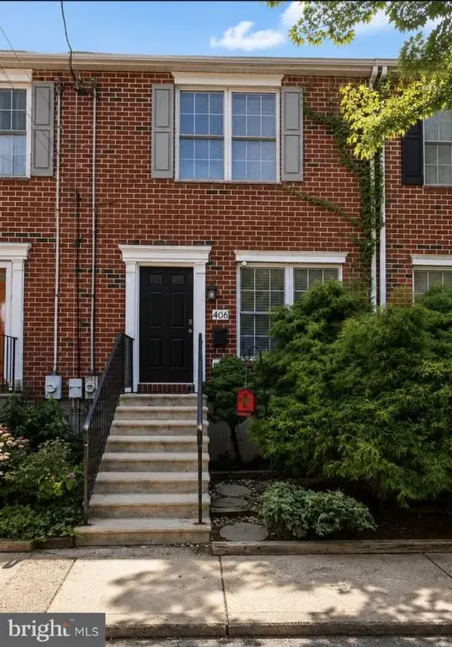 406 Brown St, Philadelphia