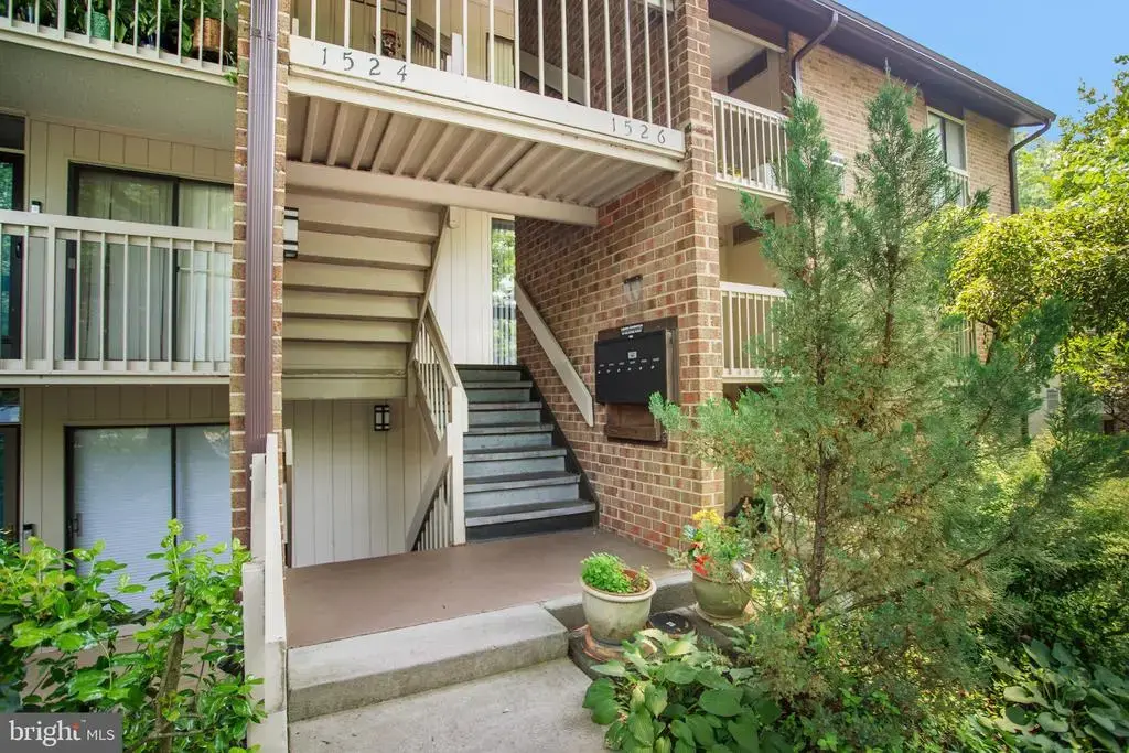 1526 Moorings Dr #12b, RESTON