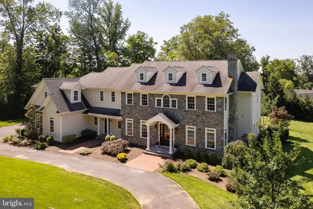 54 Russell Rd, PRINCETON