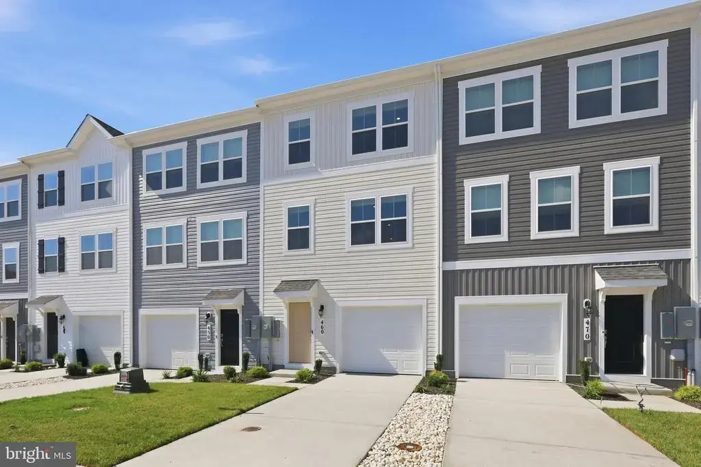 460 Sophie St, STRASBURG