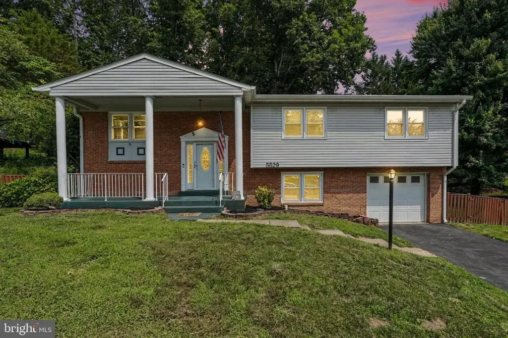 5529 Neddleton Ave, WOODBRIDGE