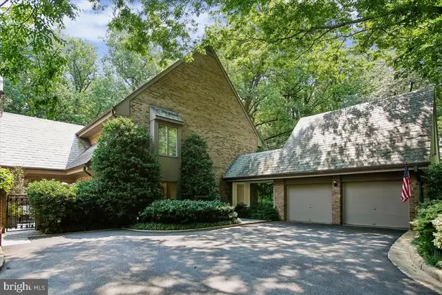 700 Belgrove Rd, Mclean